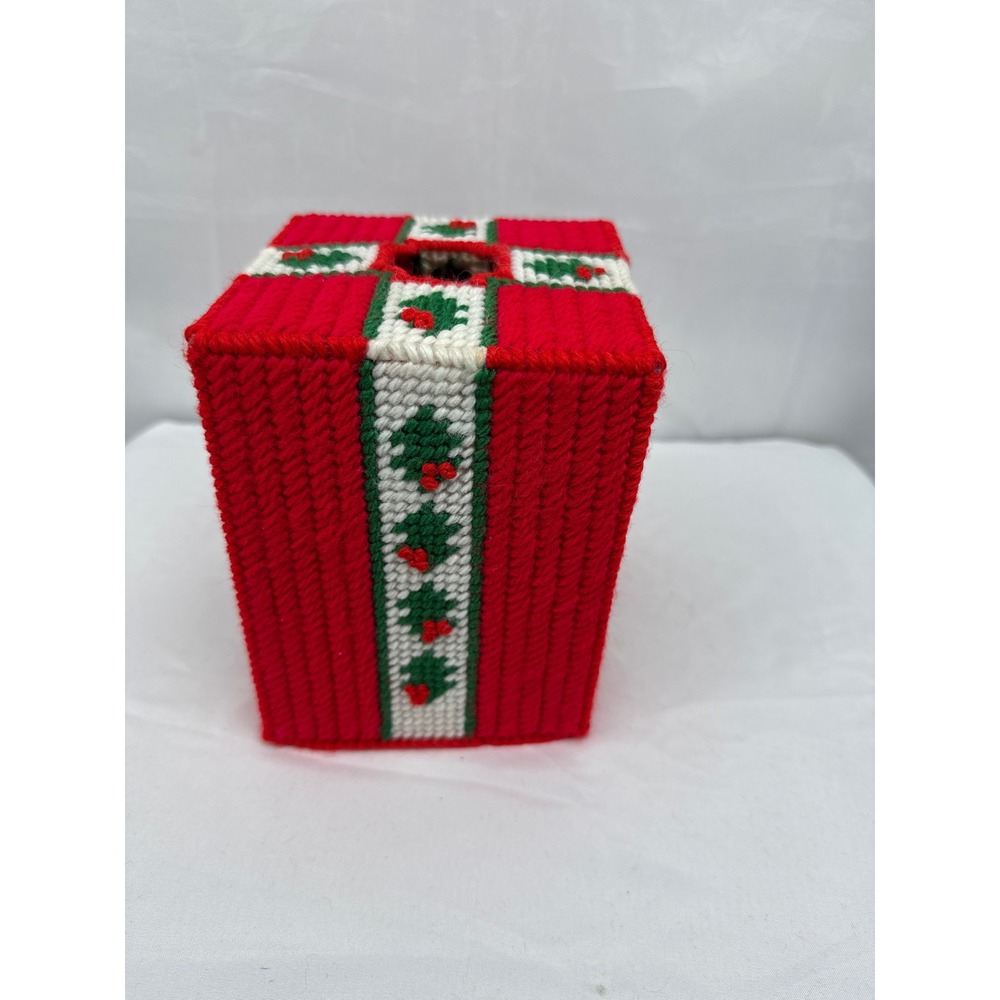 Handmade Christmas Gift Wrap Tissue Box Cover Red Green Holly Berry - Picture 4 of 6